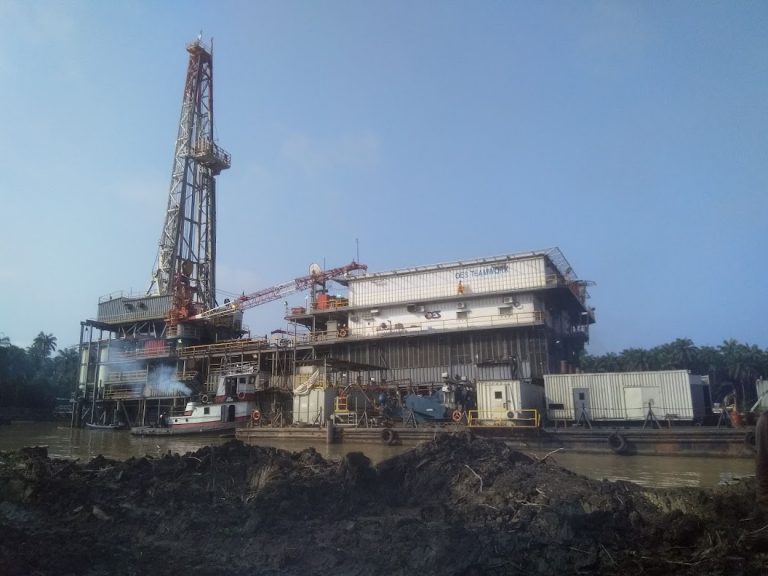Blue peg fixing for drilling